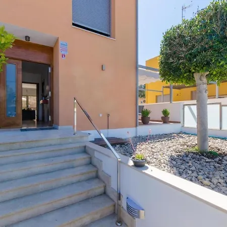 Pica House By Llagosta *