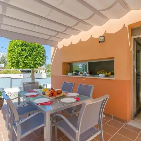 Pica House By Llagosta