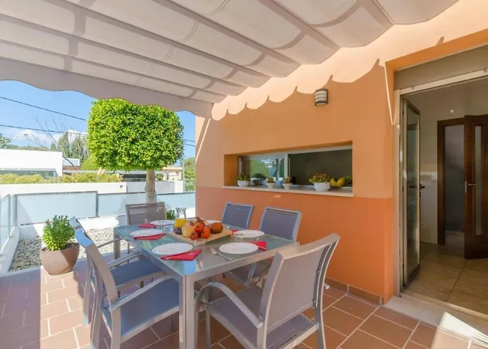 Pica House By Llagosta