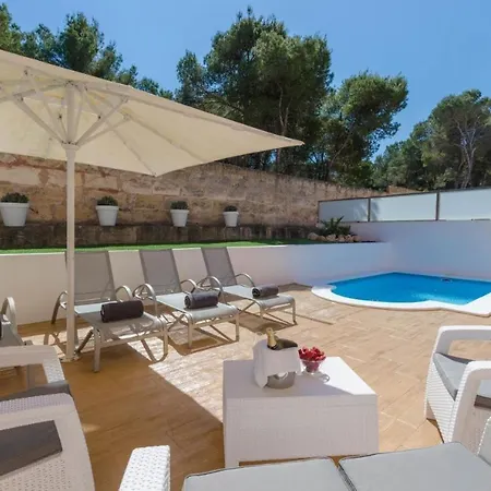 בית נופש Pica House By Llagosta